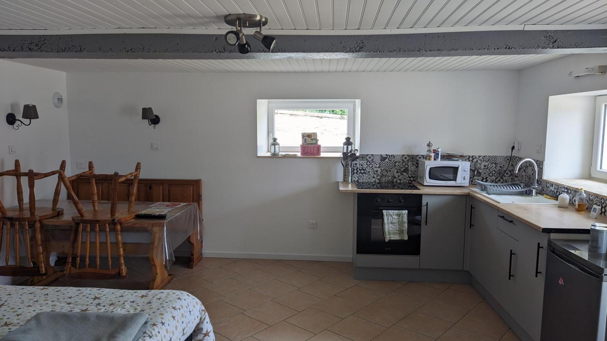 Studio A La Campagne Dans Corps De Ferme Renovee Chancey 객실 사진